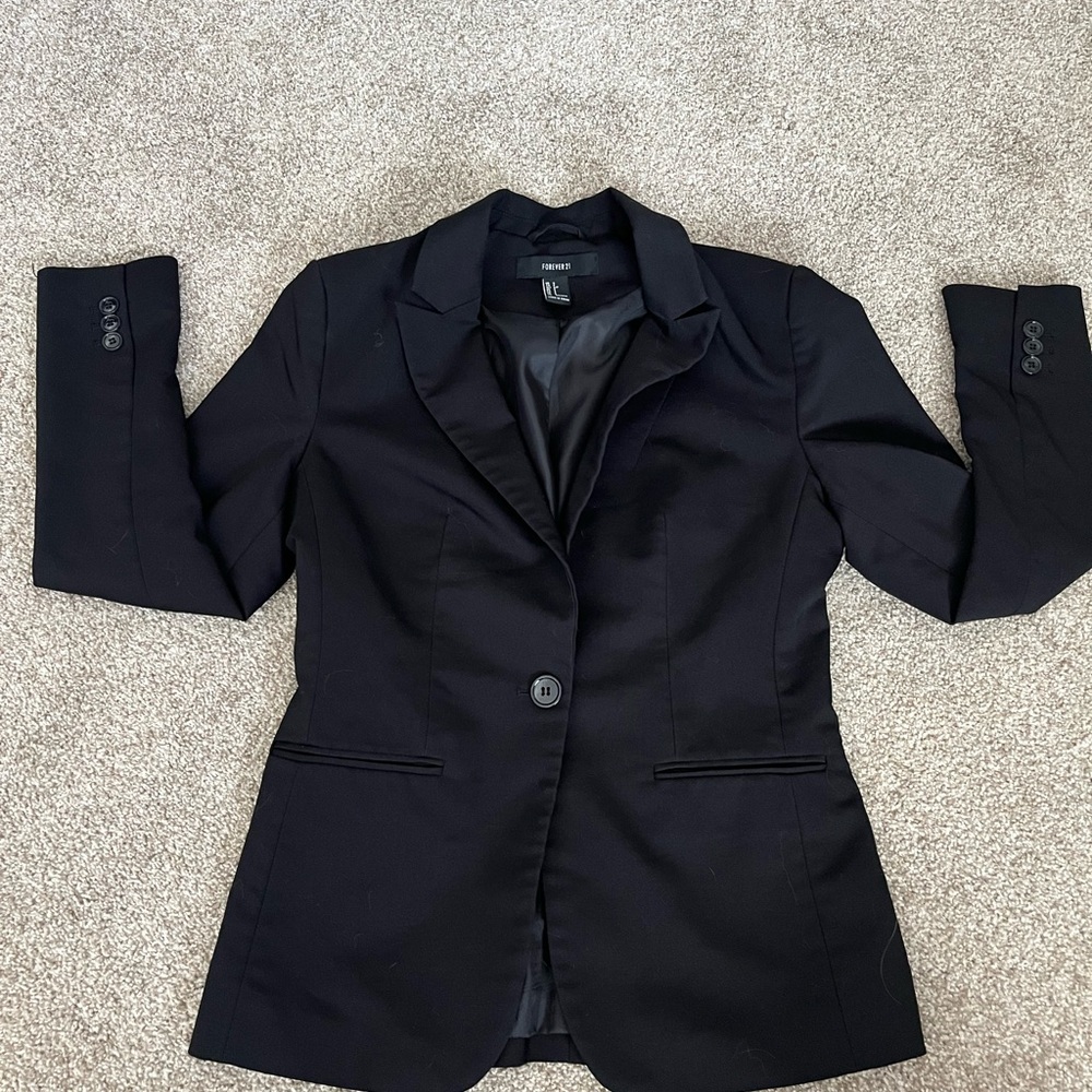 Forever 21 Classic Black Blazer